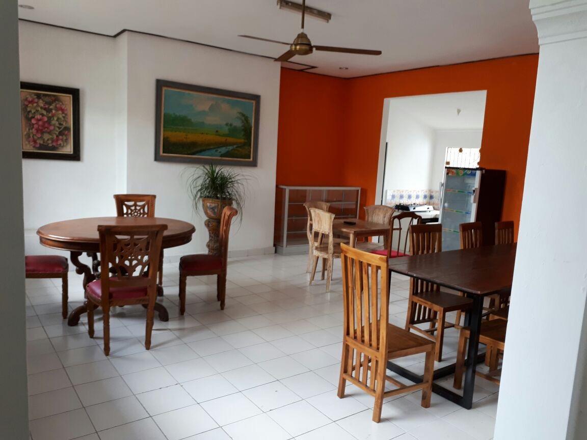 Anggrek Mas Bed & Breakfast Hostel อูบุด ภายนอก รูปภาพ